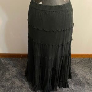 Silver Strem Black Tiered skirt, size OS